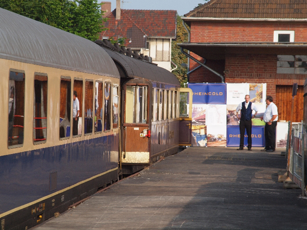 Rheingoldzug beim Bahnhofsfest in Wesseling im Juli 2013