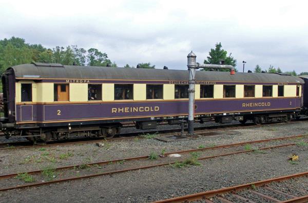 Rheingold 2. Klasse Abteilwagen 24 512